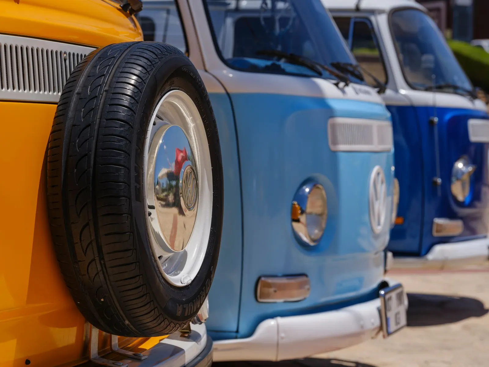 Mobile car detailing service at a driveway near Burnsville